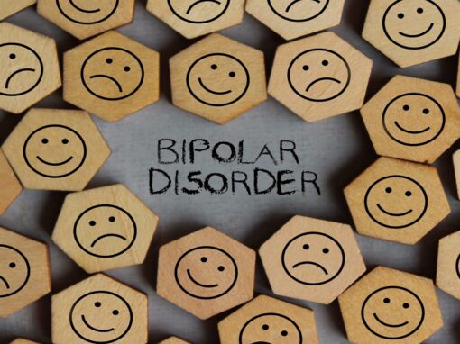 Treatment to bipolar disorder